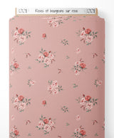 Tissu - Roses et bourgeons sur rose