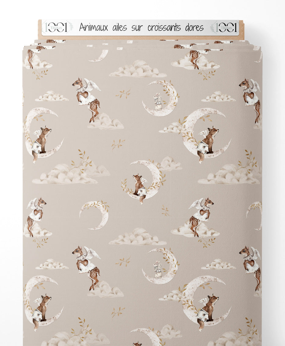 Tissu - Animaux ailés sur croissants dorés