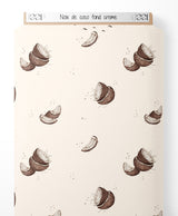 Tissu - Noix de coco sur fond crème