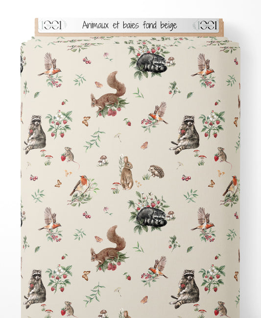 Tissu - Animaux et baies sur fond beige