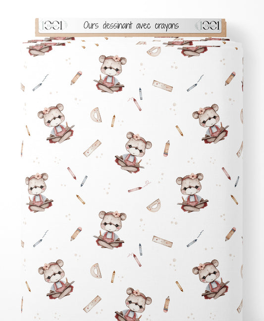 Tissu - Ours dessinant avec crayons
