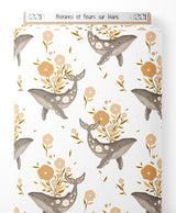 Tissu - Baleines et fleurs sur blanc