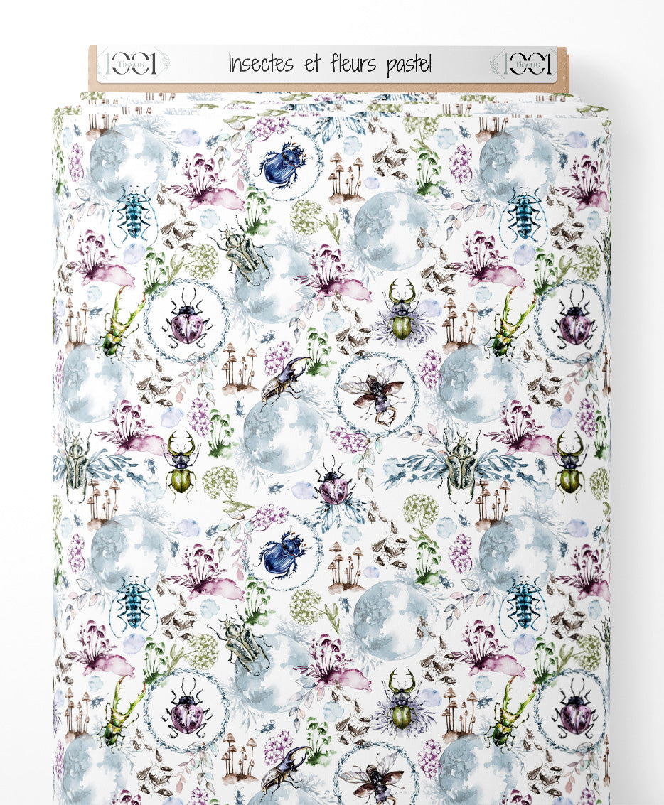 Tissu - Insectes et fleurs pastel