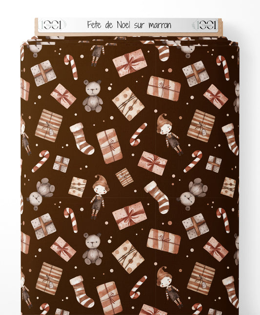 Tissu - Fête de Noël sur marron