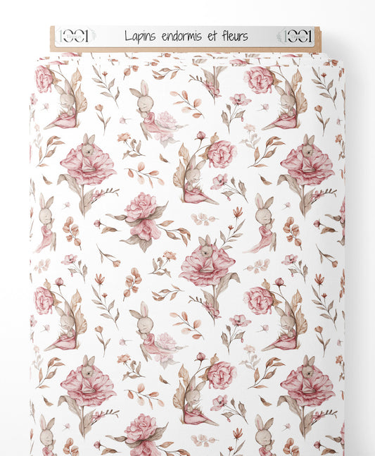 Tissu - Lapins endormis et fleurs