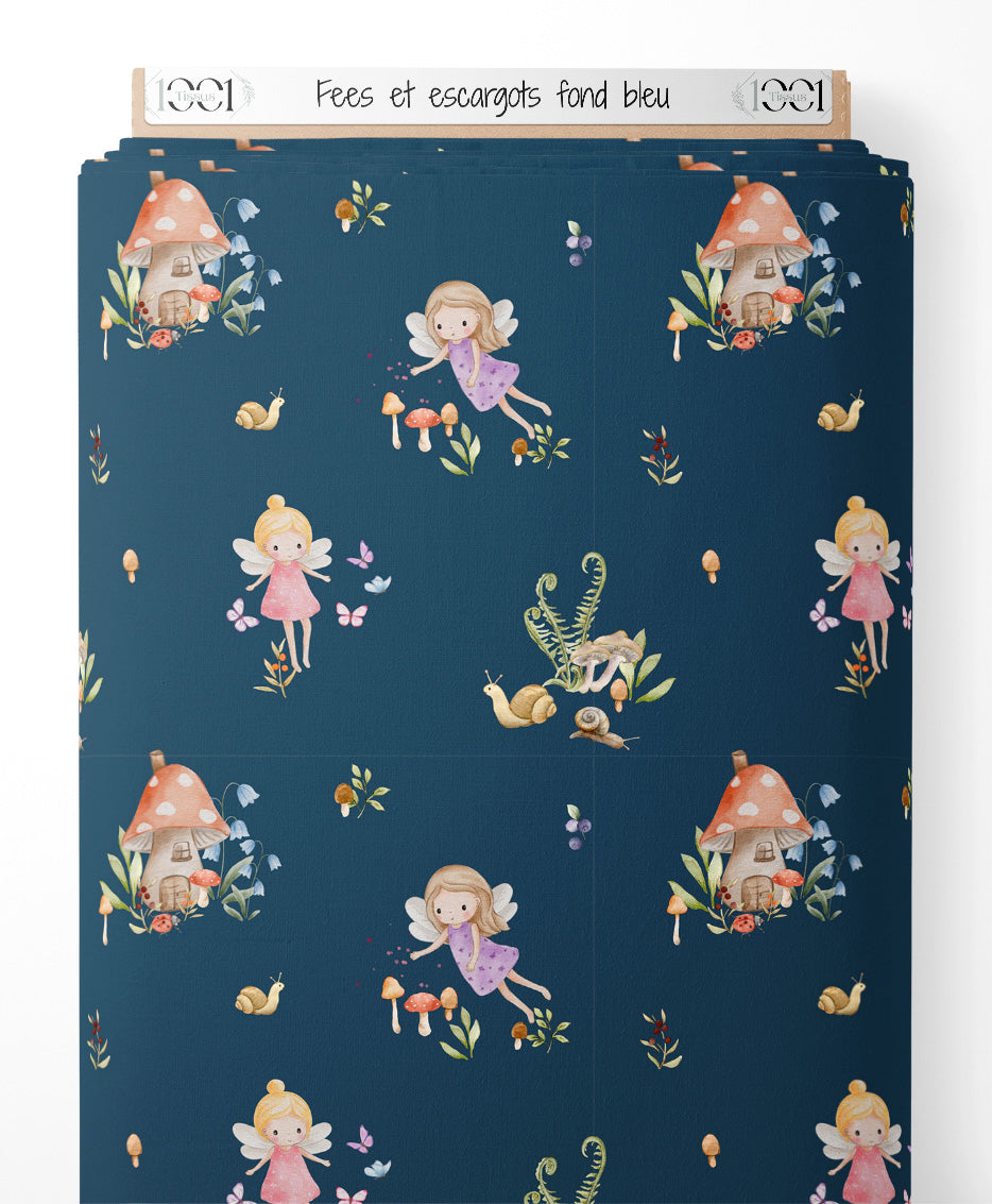 Tissu - Fées et escargots sur fond bleu