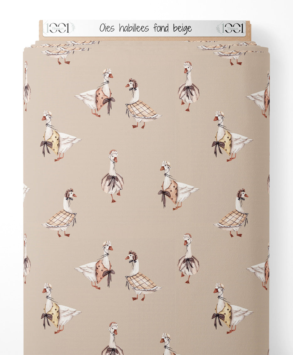 Tissu - Oies habillées sur fond beige