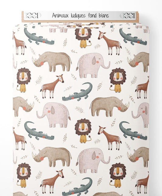 Tissu - Animaux ludiques sur fond blanc