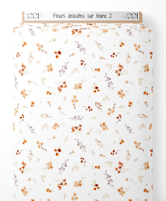 Tissu - Fleurs délicates sur blanc 2