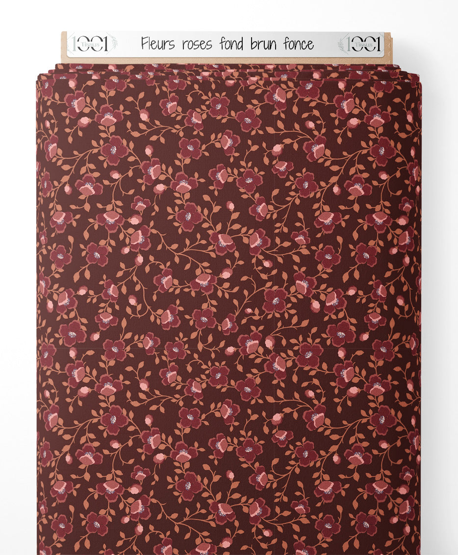 Tissu - Fleurs roses sur fond brun foncé