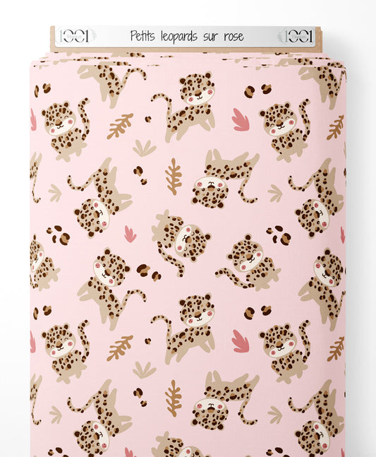 Tissu - Petits léopards sur rose