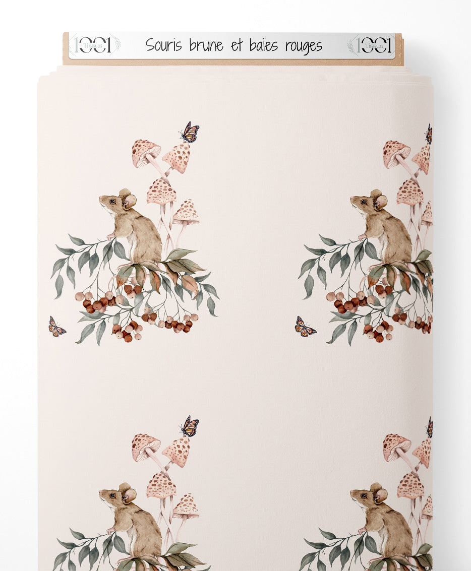 Tissu - Souris brune et baies rouges