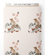 Tissu - Souris brune et baies rouges