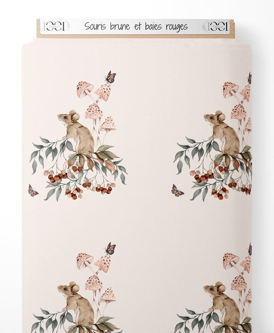 Tissu - Souris brune et baies rouges