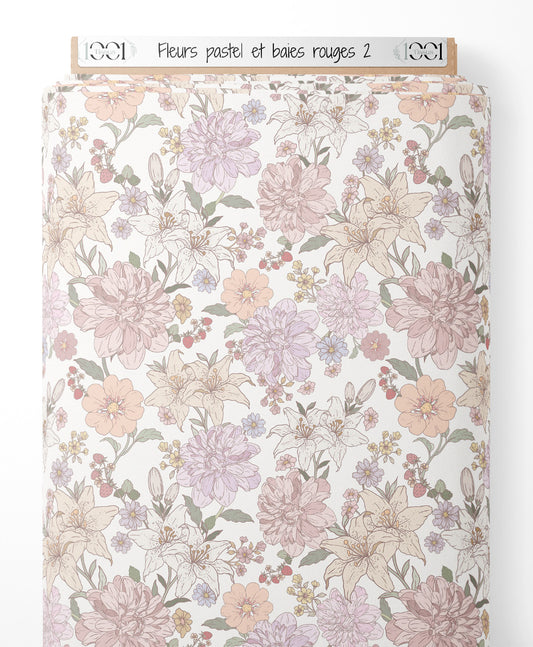 Tissu - Fleurs pastel et baies rouges 2
