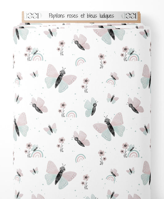 Tissu - Papillons roses et bleus ludiques