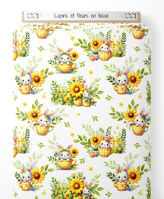 Tissu - Lapins et fleurs en tasse