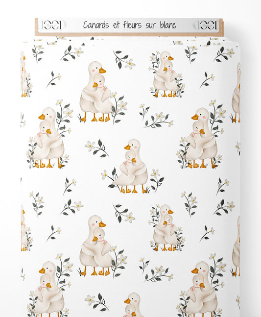 Tissu - Canards et fleurs sur blanc