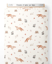 Tissu - Renards et lapins sur blanc