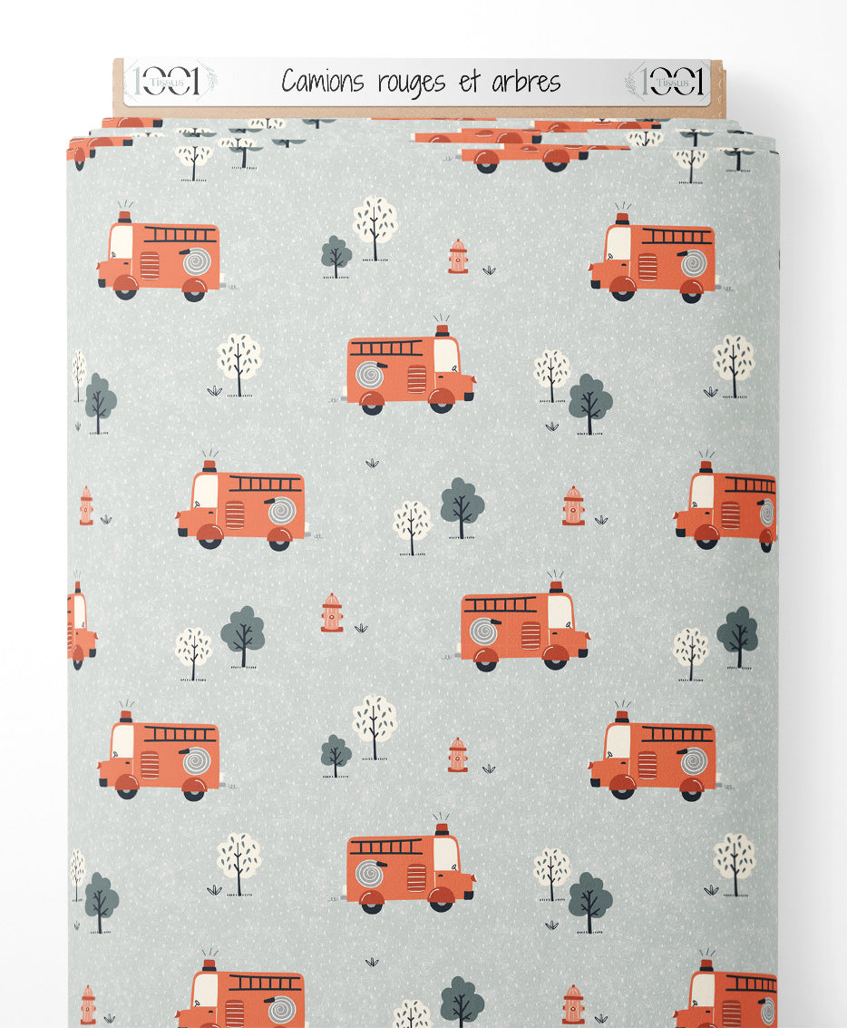 Tissu - Camions rouges et arbres