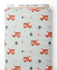 Tissu - Camions rouges et arbres