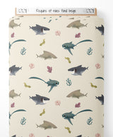 Tissu - Requins et raies sur fond beige