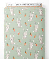 Tissu - Lapins et carottes sur vert 2