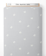 Tissu - Étoiles dispersées claires
