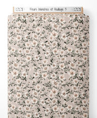 Tissu - Fleurs blanches et feuillage 3