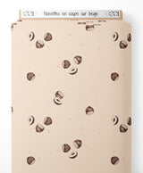Tissu - Noisettes en coupe sur beige