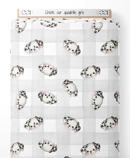 Tissu - Chiots sur quadrillé gris