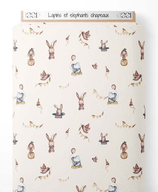 Tissu - Lapins et éléphants chapeaux