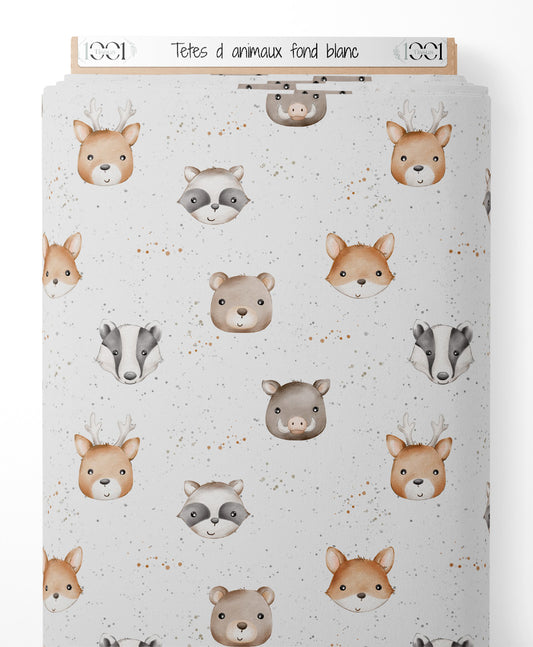 Tissu - Têtes d'animaux sur fond blanc