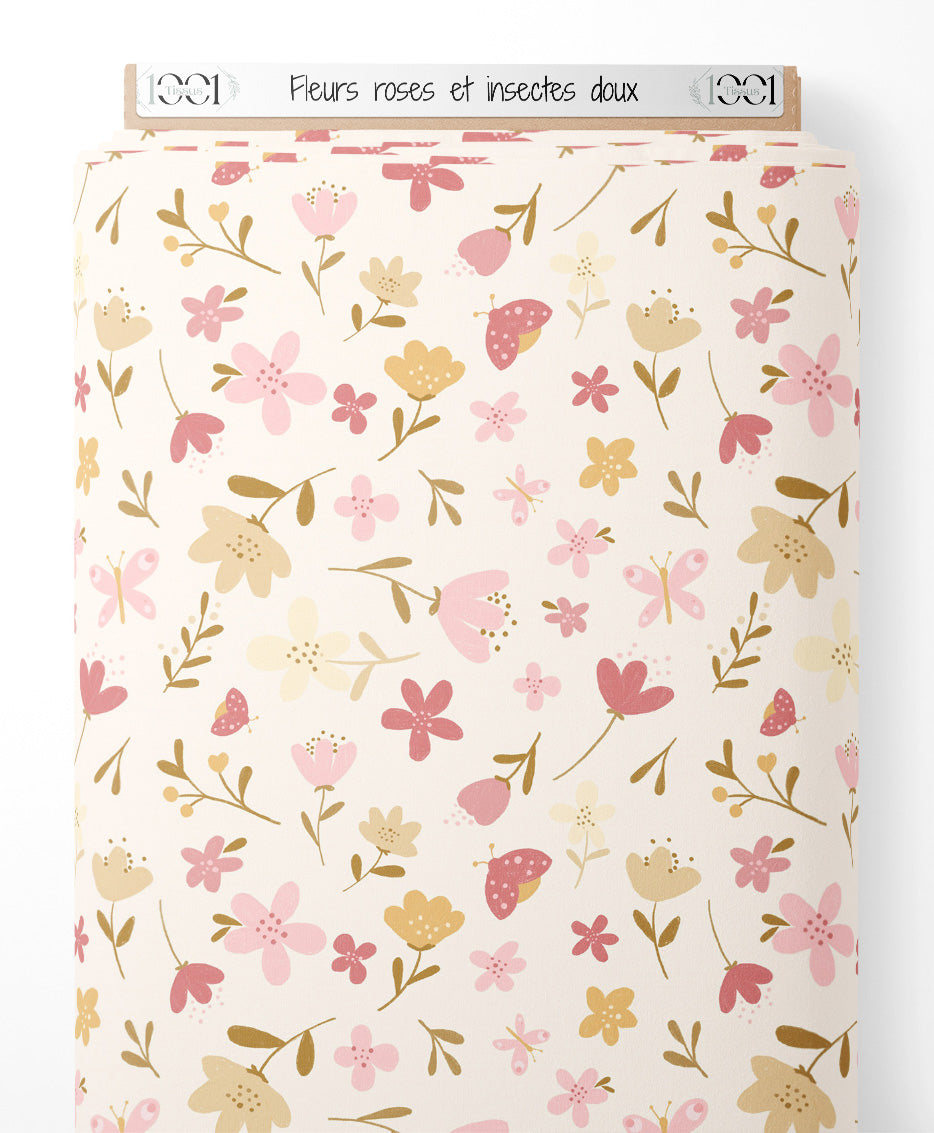 Tissu - Fleurs roses et insectes doux