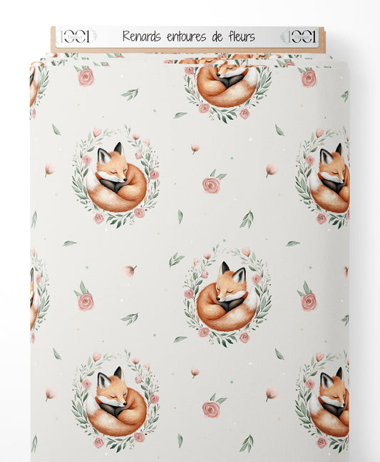 Tissu - Renards entourés de fleurs
