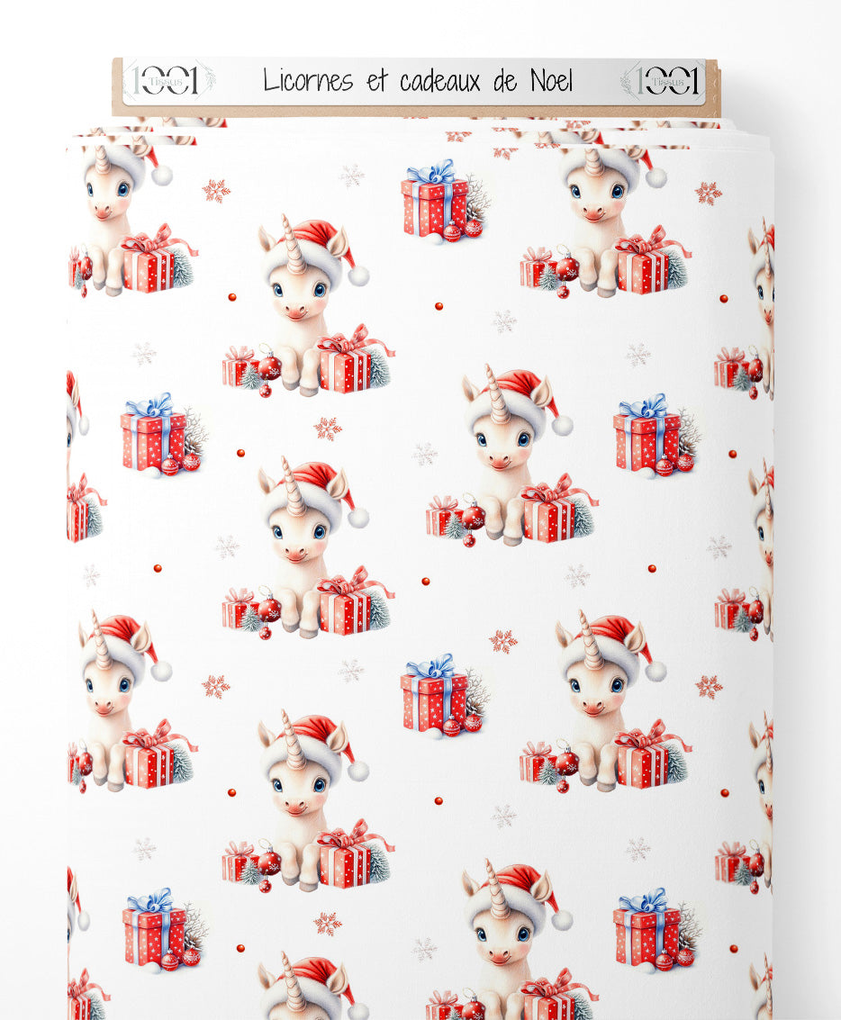 Tissu - Licornes et cadeaux de Noël