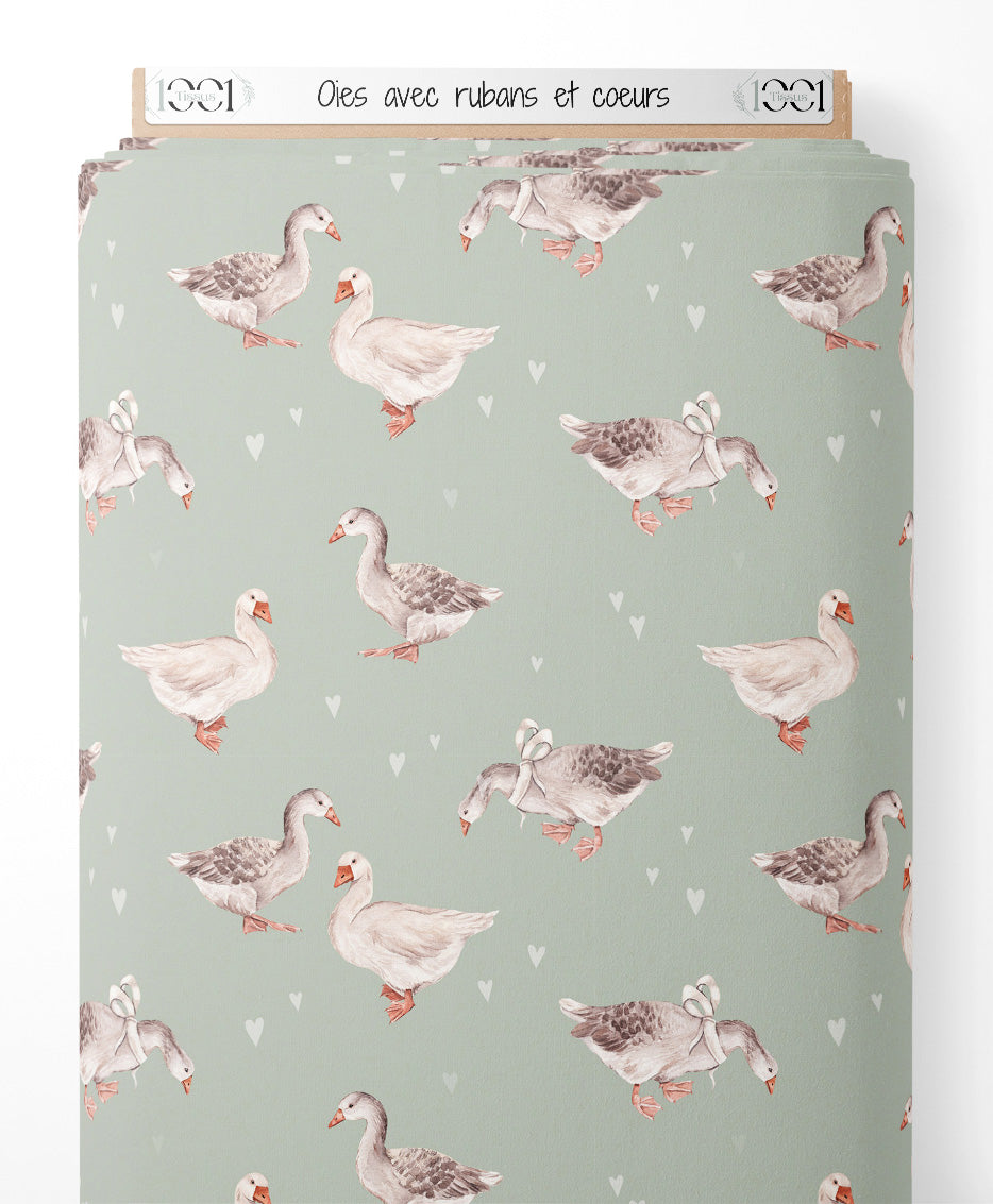 Tissu - Oies avec rubans et cœurs