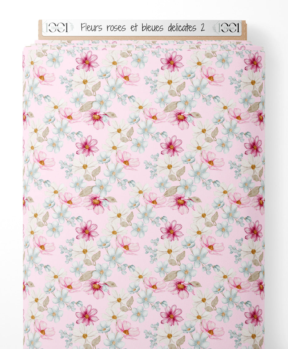 Tissu - Fleurs roses et bleues délicates 2