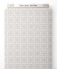 Tissu - Fleurs grises sur fond blanc