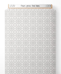 Tissu - Fleurs grises sur fond blanc