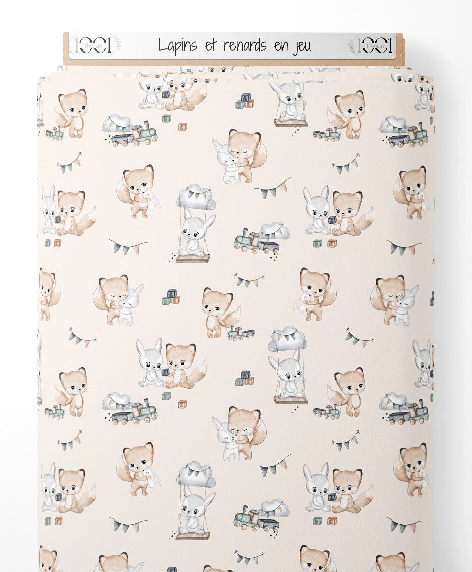Tissu - Lapins et renards en jeu