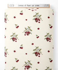 Tissu - Cerises et fleurs sur crème