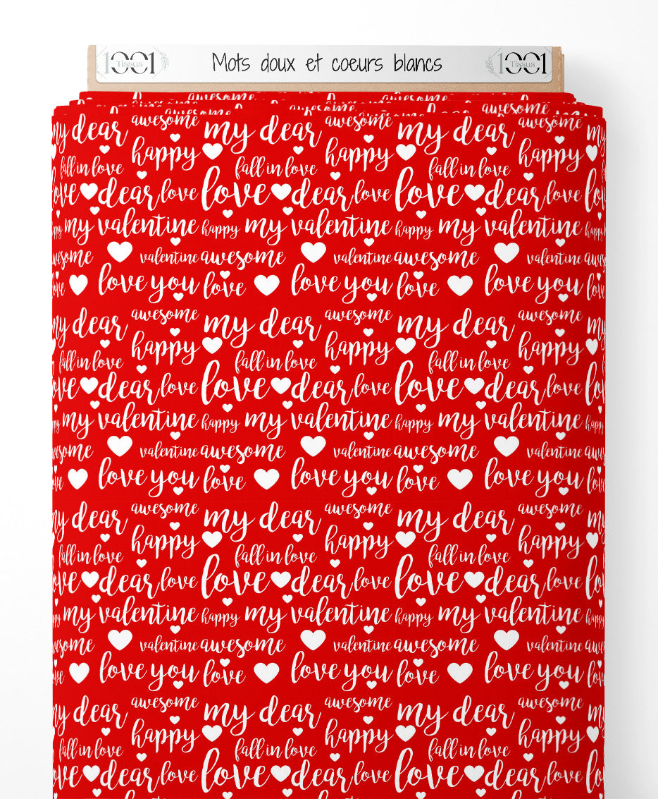 Tissu - Mots doux et cœurs blancs