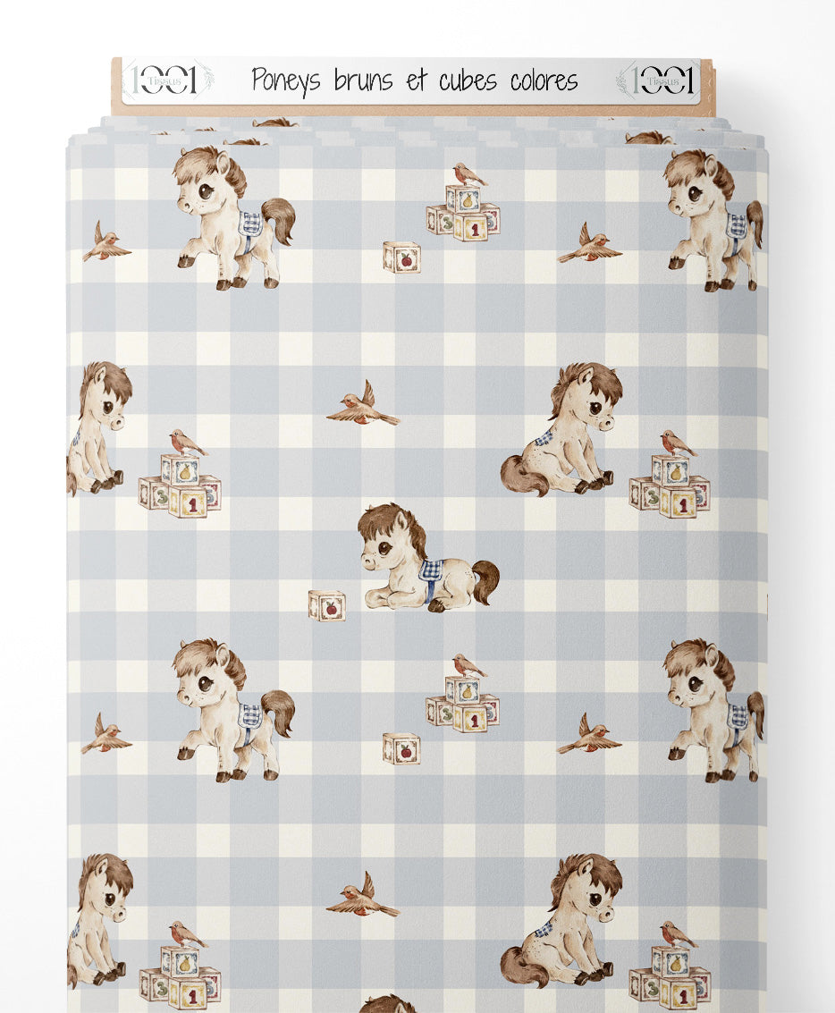 Tissu - Poneys bruns et cubes colorés