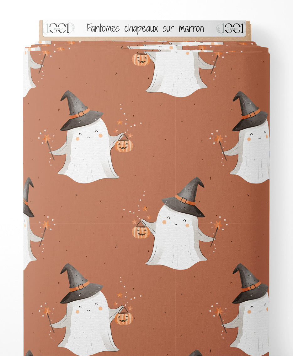 Tissu - Fantômes chapeaux sur marron