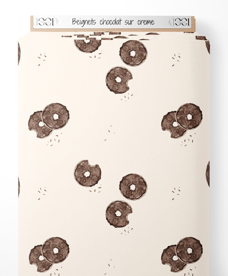 Tissu - Beignets chocolat sur crème