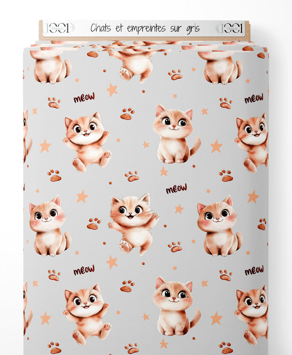 Tissu - Chats et empreintes sur gris