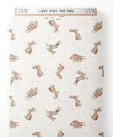 Tissu - Lapins bruns sur fond blanc