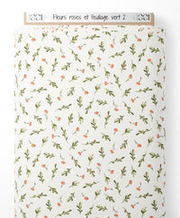 Tissu - Fleurs roses et feuillage vert 2