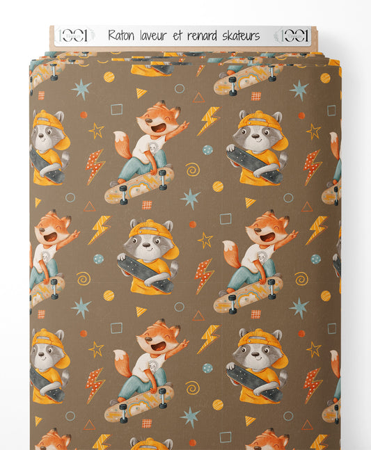 Tissu - Raton laveur et renard skateurs